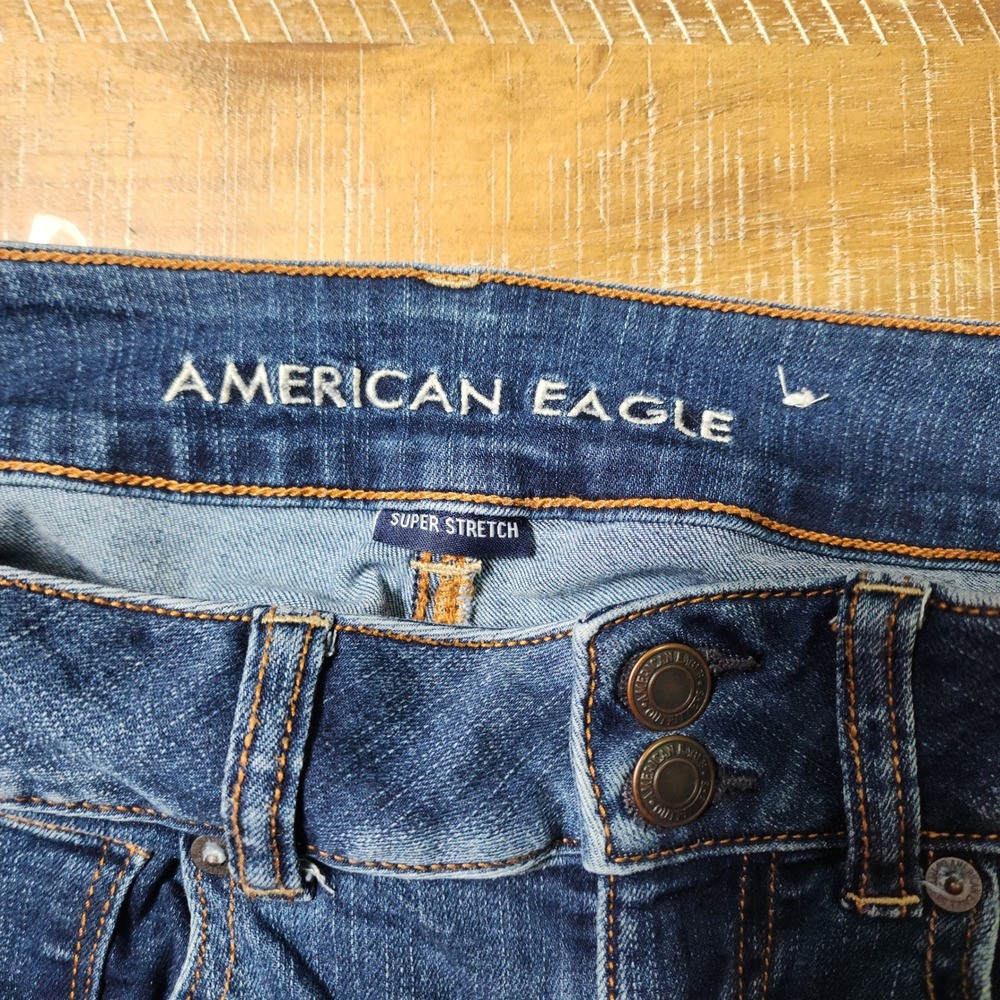 American Eagle Super Stretch Flare Jean Blue Medium Wash Size 4 X-Long Long Rise - Picture 5 of 9